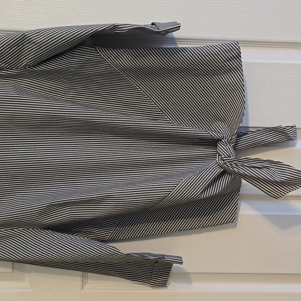 J. Jill Blouse Striped Tie Waist Sz. M - Picture 4 of 4